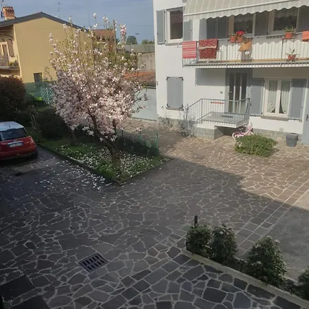 Couette-café Elements Azzano San Paolo